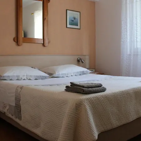 Benten Drvenik (Split-Dalmatia)