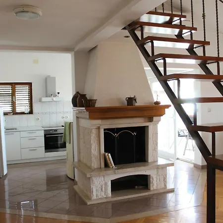 Benten * Drvenik (Split-Dalmatia)