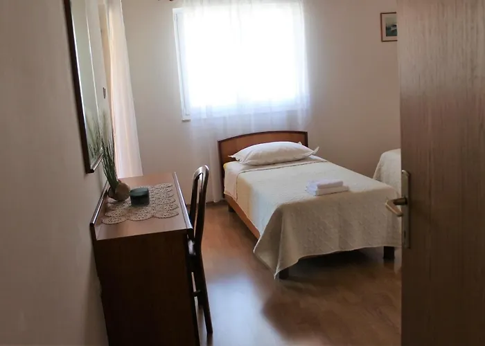Benten * Drvenik (Split-Dalmatia)